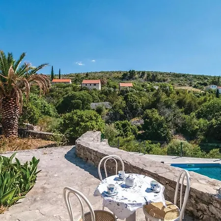 Cozy In Bobovisca With Outdoor Swimming Pool *