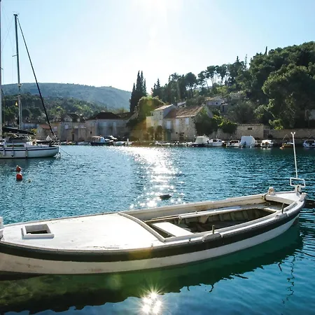 Holiday home Cozy In Bobovisca With Outdoor Swimming Pool Lozisce