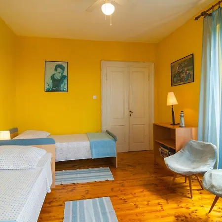 Cozy In Bobovisca With Outdoor Swimming Pool Lozisce