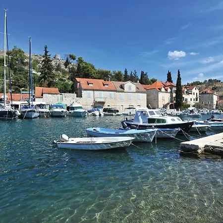 Cozy In Bobovisca With Outdoor Swimming Pool Holiday home Lozisce